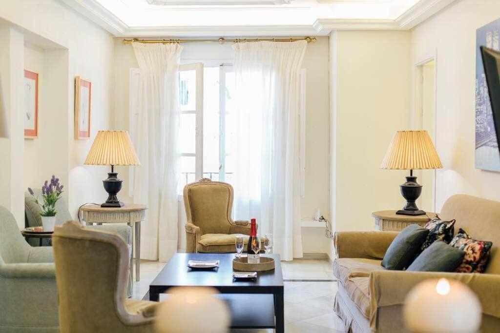 סביליה Apartamento Boutique Abades מראה חיצוני תמונה