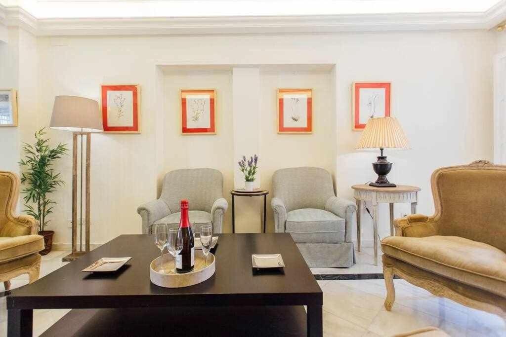 סביליה Apartamento Boutique Abades מראה חיצוני תמונה